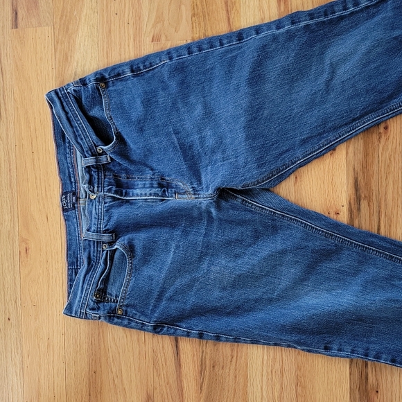 J. CREW THE SUTTON RIGID JEANS - Picture 2 of 10